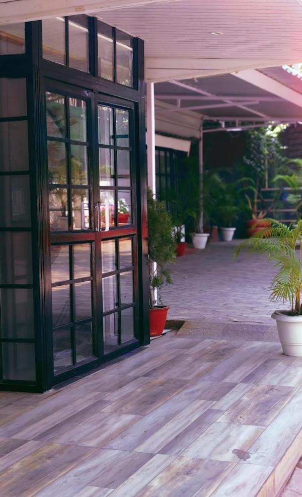 Hotel Urban Cottage Guwahati Buitenkant foto